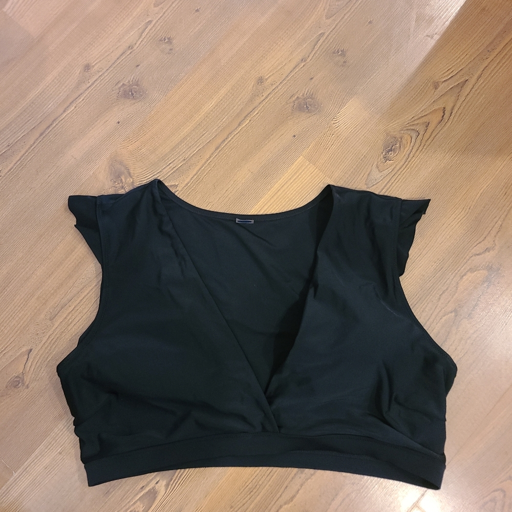 Womens Old Navy swimsuit top XXL